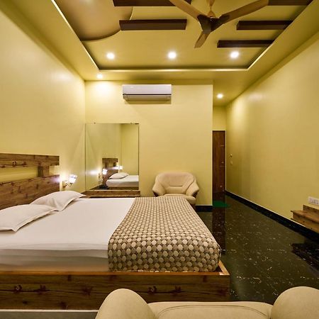 Hotel Saptarang Residency Panhāla Exterior foto