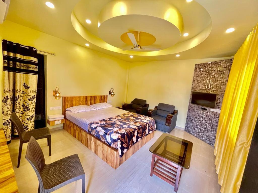 Hotel Saptarang Residency Panhāla Exterior foto
