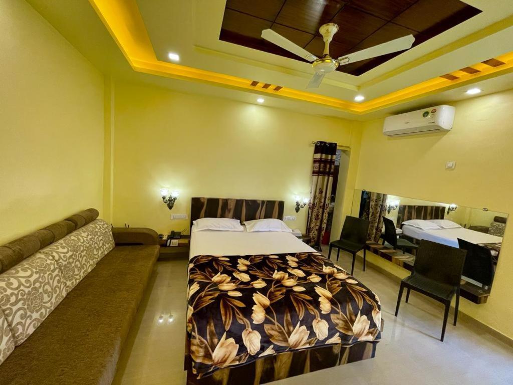 Hotel Saptarang Residency Panhāla Exterior foto