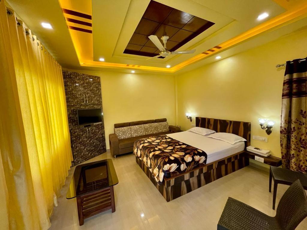 Hotel Saptarang Residency Panhāla Exterior foto