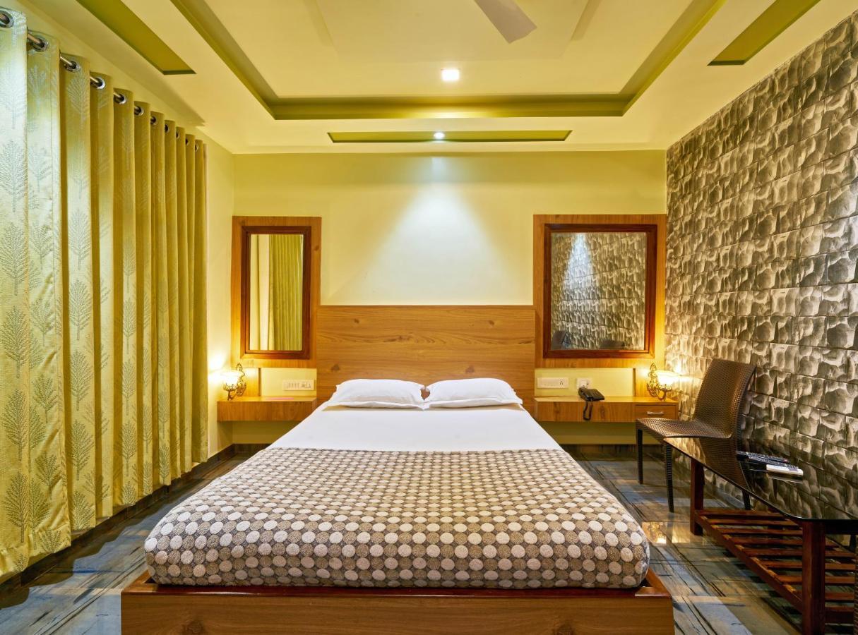 Hotel Saptarang Residency Panhāla Exterior foto