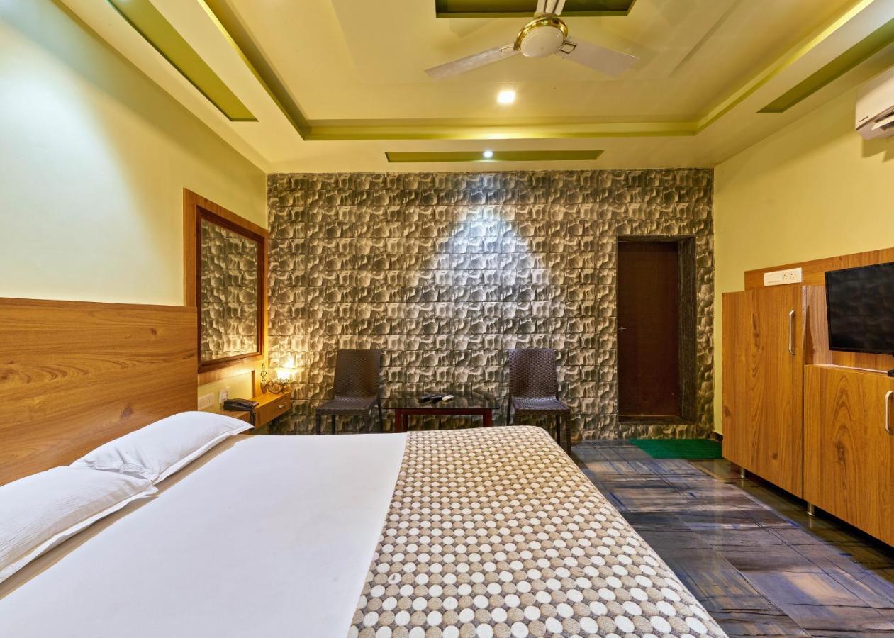 Hotel Saptarang Residency Panhāla Exterior foto