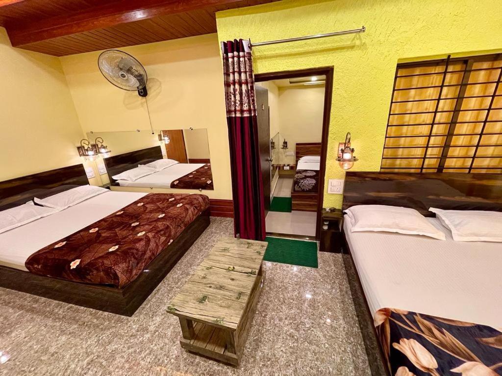 Hotel Saptarang Residency Panhāla Exterior foto