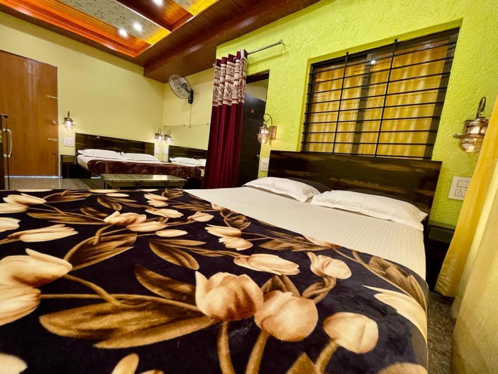 Hotel Saptarang Residency Panhāla Exterior foto